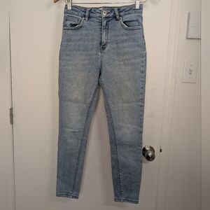 ONLY BLUE JEANS SIZE 27